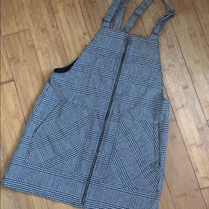 Overall dress